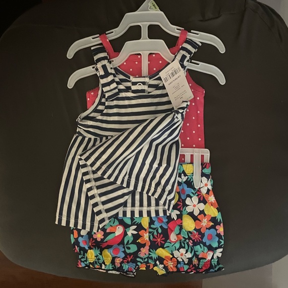 NWT New 5 sets with tags for 0-3 month old - Picture 6 of 6